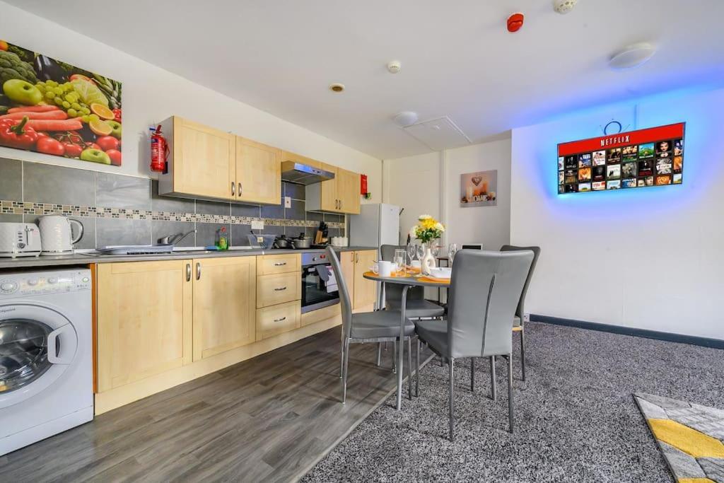 -F5Gh- For Relaxed & Cosy Stay, Free Parking, Wifi Leeds  Extérieur photo