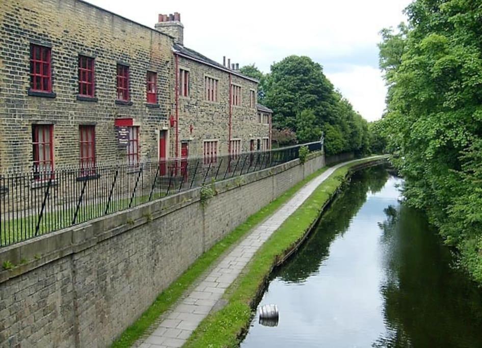 -F5Gh- For Relaxed & Cosy Stay, Free Parking, Wifi Leeds  Extérieur photo
