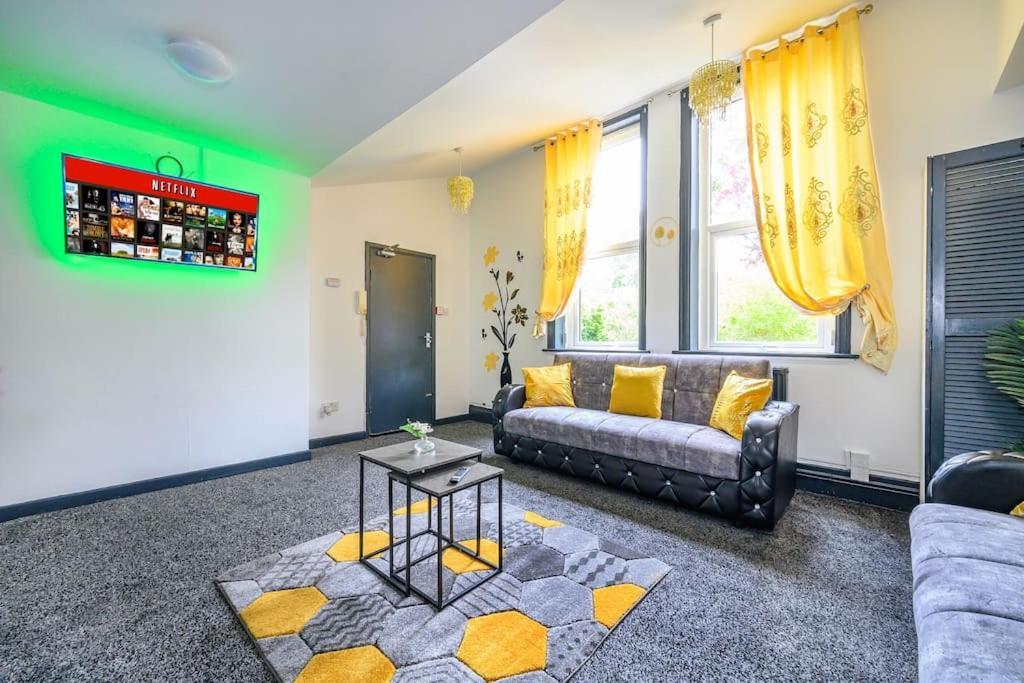 -F5Gh- For Relaxed & Cosy Stay, Free Parking, Wifi Leeds  Extérieur photo