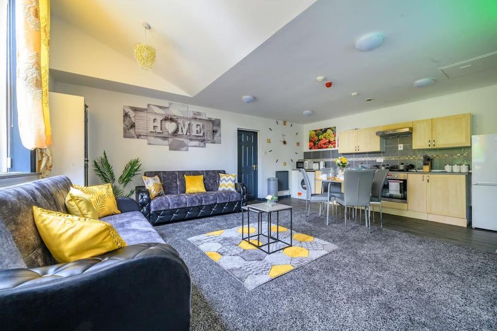 -F5Gh- For Relaxed & Cosy Stay, Free Parking, Wifi Leeds  Extérieur photo
