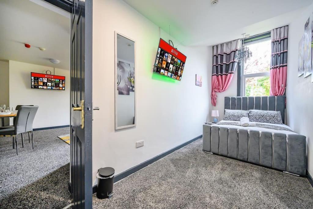 -F5Gh- For Relaxed & Cosy Stay, Free Parking, Wifi Leeds  Extérieur photo