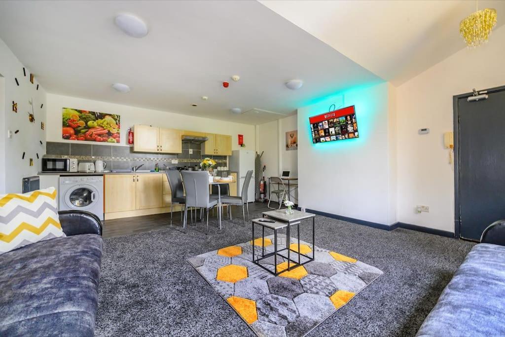 -F5Gh- For Relaxed & Cosy Stay, Free Parking, Wifi Leeds  Extérieur photo